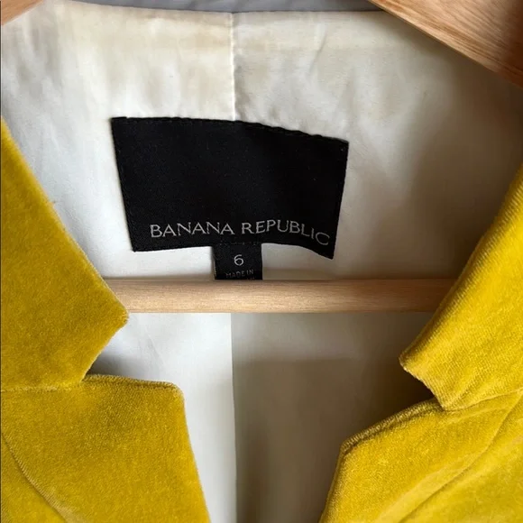 Banana Republic Golden Chartreuse Blazer Tailored Velvet - Picture 2 of 3